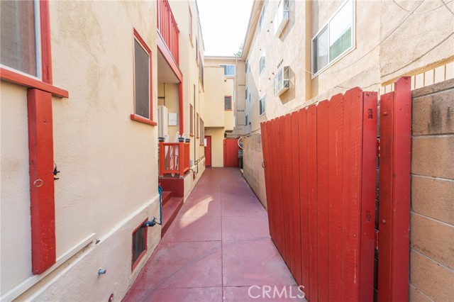 Detail Gallery Image 27 of 39 For 207 Mira Mar Ave, Long Beach,  CA 90803 - – Beds | – Baths