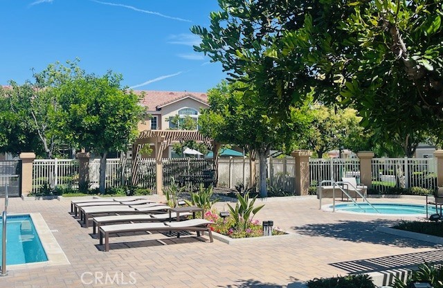 8444 E Teton Court, Anaheim CA: https://media.crmls.org/medias/49dd77e4-7436-4c13-9017-11d4da4952e9.jpg