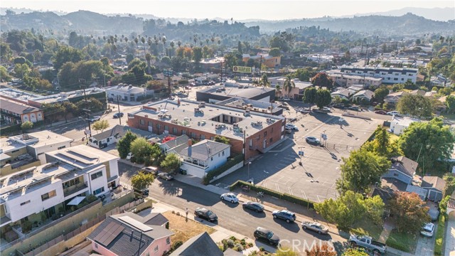 Detail Gallery Image 8 of 19 For 5107 Hartwick St, Los Angeles,  CA 90041 - – Beds | – Baths