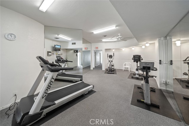 Detail Gallery Image 17 of 19 For 102 Scholz #37,  Newport Beach,  CA 92663 - 1 Beds | 1 Baths