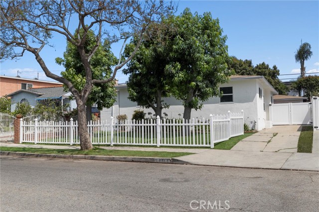 817 E 67th Street, Inglewood, CA, 90302 817 E 67th Street, Inglewood, CA, 90302