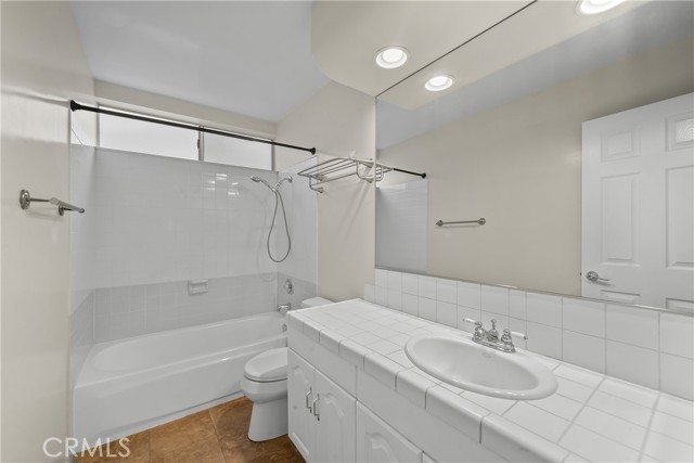 Detail Gallery Image 29 of 42 For 2371 Northpark St, Thousand Oaks,  CA 91362 - 3 Beds | 2 Baths