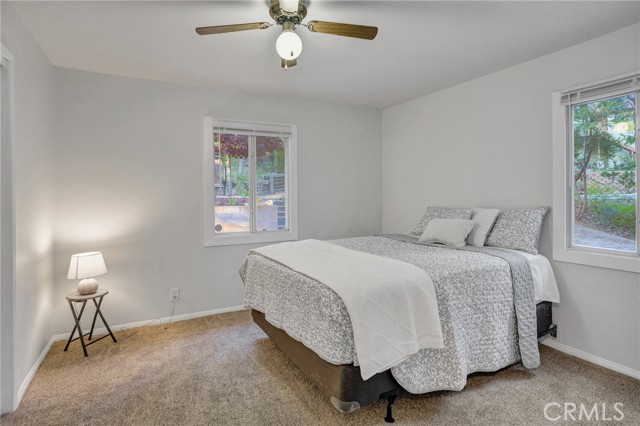 Detail Gallery Image 12 of 22 For 32159 Cove Cir, Running Springs,  CA 92382 - 2 Beds | 1 Baths