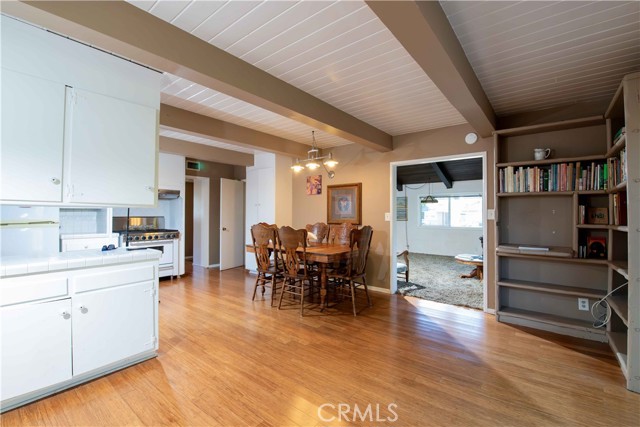 22654 Dolorosa Street, Woodland Hills CA: https://media.crmls.org/medias/49e1ea4e-de79-47fb-912a-3dcf1777eabe.jpg