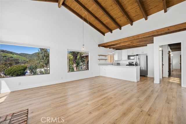 Detail Gallery Image 17 of 43 For 421 Loma Terrace, Laguna Beach,  CA 92651 - 3 Beds | 2/1 Baths