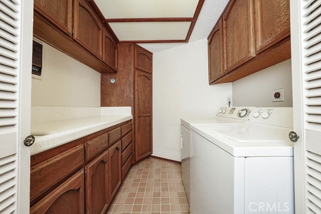 9752 Rangeview Drive, Santa Ana CA: https://media.crmls.org/medias/49e2515e-aae8-46d1-8ab2-1c133ebe4cff.jpg
