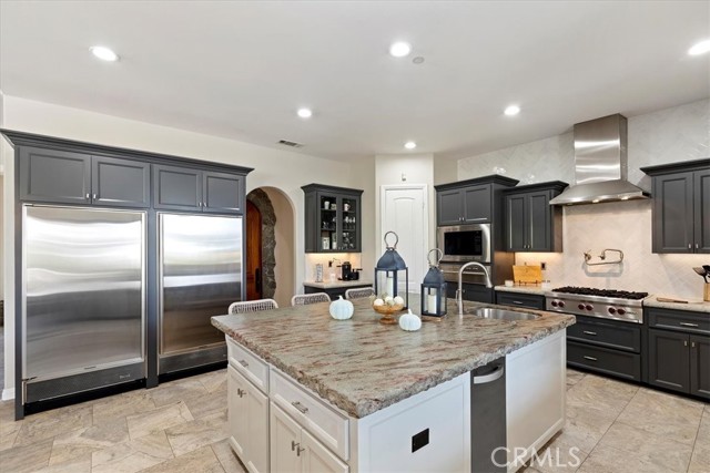 Detail Gallery Image 21 of 74 For 17180 Mockingbird Canyon Rd, Riverside,  CA 92504 - 6 Beds | 4/1 Baths