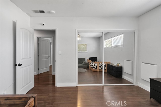 19545 Seneca Road, Apple Valley CA: https://media.crmls.org/medias/49e3788d-c1aa-467b-a5c4-ea8c062720b9.jpg