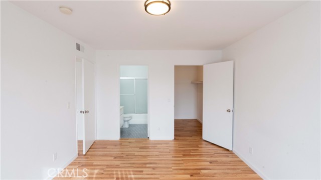 Detail Gallery Image 15 of 22 For 14610 Erwin St #304,  Van Nuys,  CA 91411 - 2 Beds | 2 Baths