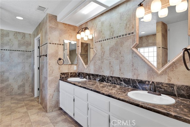 14572 Sultana Street, Hesperia CA: https://media.crmls.org/medias/49e5cb85-c3aa-4be8-855b-27ab8d5e14f5.jpg