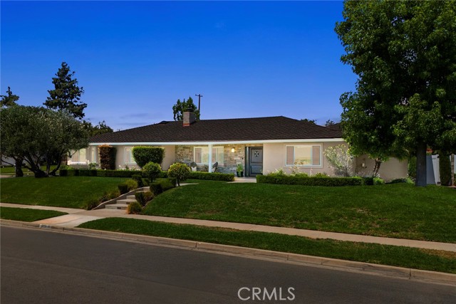 1831 Cockscrow Lane, North Tustin CA: https://media.crmls.org/medias/49e5f67c-4794-4b6c-a1c6-1659d473c8f3.jpg