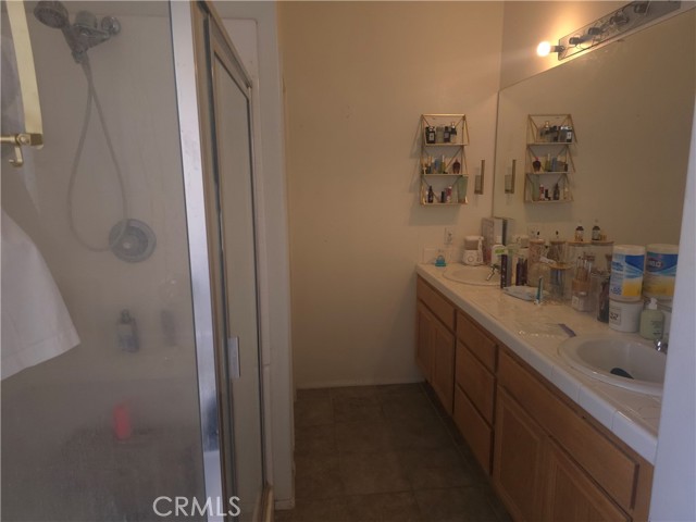 242 Spinnaker Street, San Jacinto CA: https://media.crmls.org/medias/49e702ed-7541-4ae3-98f7-1ff3afda77c9.jpg