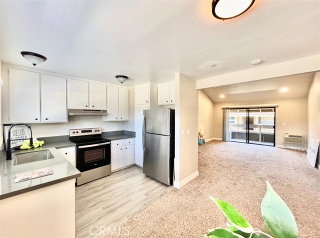 Detail Gallery Image 3 of 11 For 234 Springview, Irvine,  CA 92620 - 2 Beds | 1 Baths