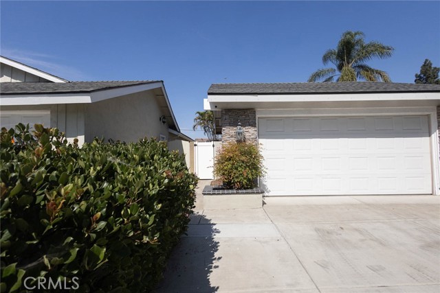 Detail Gallery Image 2 of 44 For 17751 Miller Dr, Tustin,  CA 92780 - 4 Beds | 2 Baths