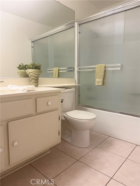 Detail Gallery Image 6 of 10 For 14164 Poplar St, Hesperia,  CA 92344 - 3 Beds | 2 Baths