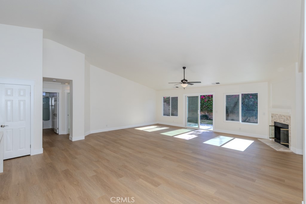 MLS #OC25164195 image #21