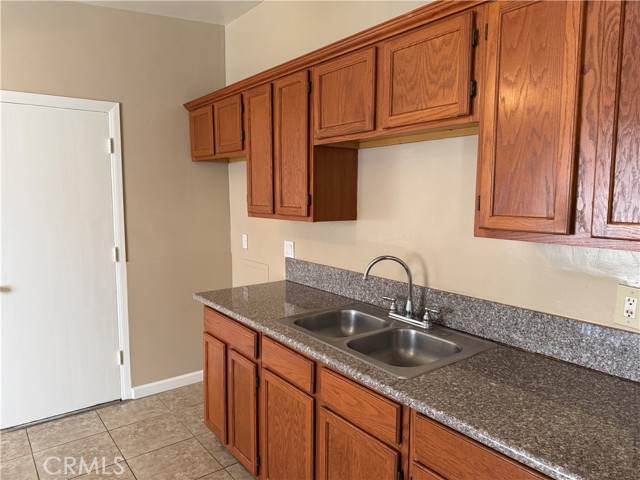 Detail Gallery Image 9 of 14 For 219 S Madison Ave #D,  Monrovia,  CA 91016 - 2 Beds | 1 Baths