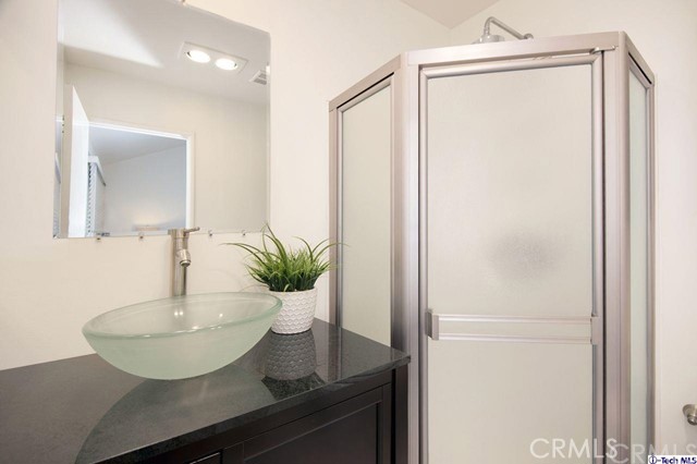 2 Bed Home for Sale in Los Angeles, California