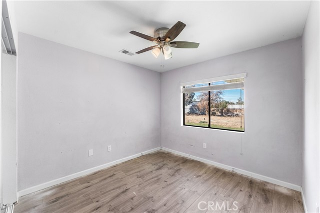 Detail Gallery Image 22 of 43 For 3322 E Avenue H, Lancaster,  CA 93535 - 6 Beds | 3 Baths