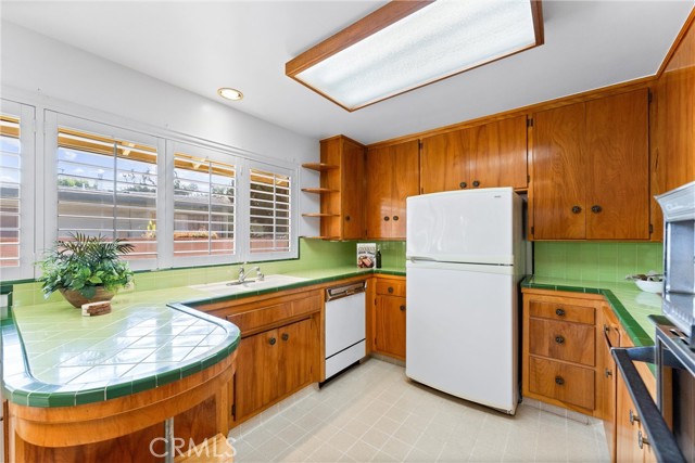Detail Gallery Image 44 of 57 For 9521 Royal Palm Bld, Garden Grove,  CA 92841 - 4 Beds | 2/1 Baths