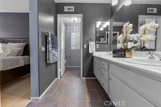 Detail Gallery Image 16 of 36 For 23612 Muir Trl #74,  Valencia,  CA 91354 - 2 Beds | 2/1 Baths
