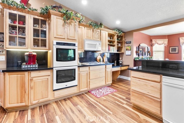 19287 Allegheny Road, Apple Valley CA: https://media.crmls.org/medias/49eb3484-d859-4a90-bafa-cb4e2f40b417.jpg