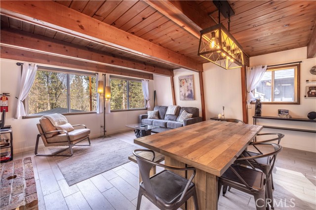 Detail Gallery Image 4 of 15 For 1130 Vine Ave, Big Bear City,  CA 92314 - 2 Beds | 1 Baths