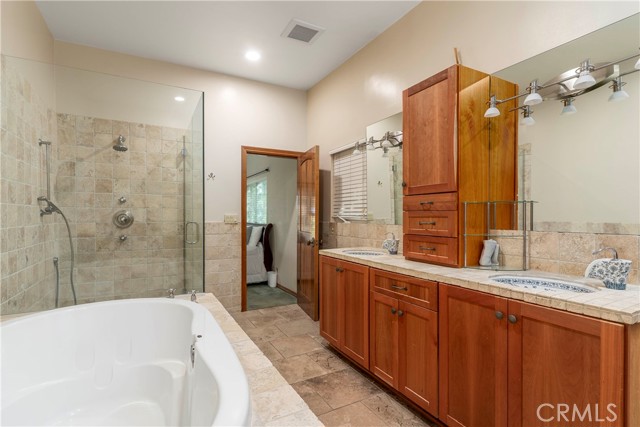 Detail Gallery Image 33 of 37 For 5653 Shirley Ave, Tarzana,  CA 91356 - 3 Beds | 2 Baths