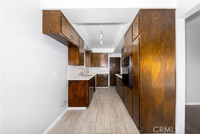 261 E Fig Avenue, Monrovia CA: https://media.crmls.org/medias/49ecf150-a1ac-4ec8-a220-ceeedcd19cb7.jpg