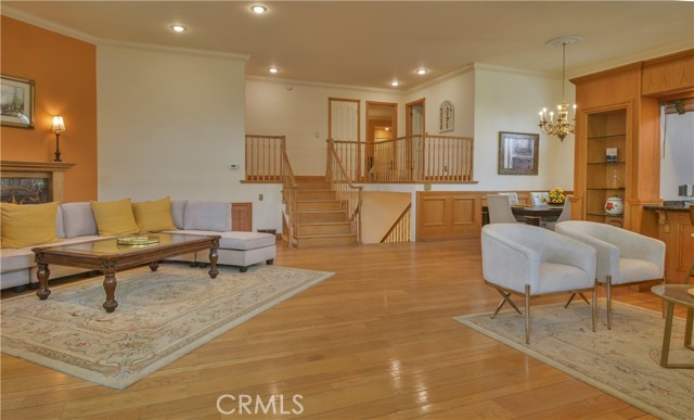 971 Grass Valley, Lake Arrowhead CA: https://media.crmls.org/medias/49ecfd1e-383b-4114-83a8-b1c5d2e8b868.jpg
