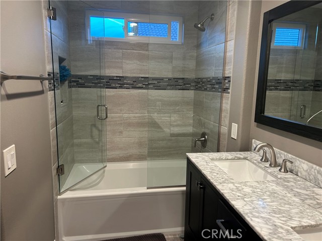 Detail Gallery Image 13 of 20 For 19 Calotte, Lake Forest,  CA 92610 - 4 Beds | 3 Baths