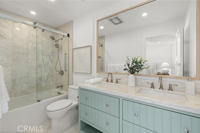 Detail Gallery Image 8 of 36 For 600 E Oceanfront 1a,  Newport Beach,  CA 92661 - 3 Beds | 2 Baths
