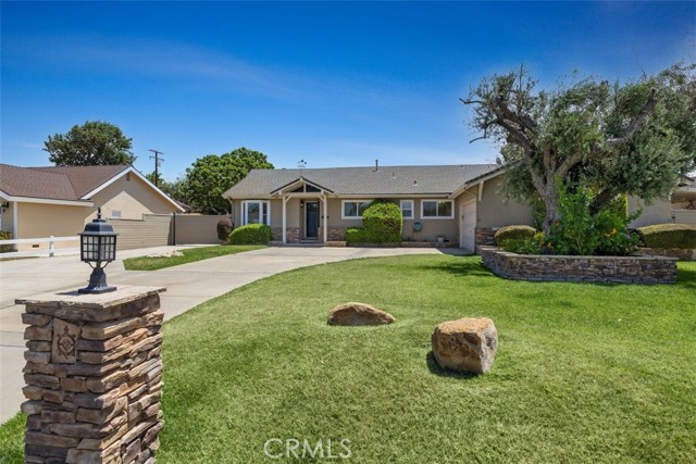 1940 Country Club Road photo 2