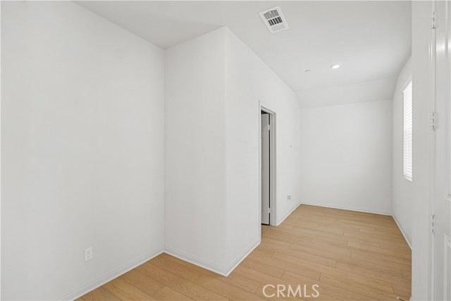Detail Gallery Image 5 of 35 For 2125 Rio Grande, Pomona,  CA 91766 - 3 Beds | 2/1 Baths