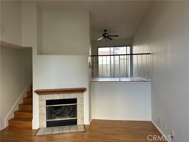 Detail Gallery Image 1 of 1 For 5455 Sylmar Ave #602,  Sherman Oaks,  CA 91401 - 2 Beds | 2/1 Baths