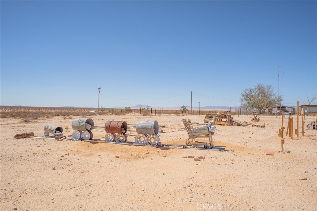 https://media.crmls.org/medias/49f1136c-dc0a-4859-8f06-d742d9506794.jpg?preset=X-Large