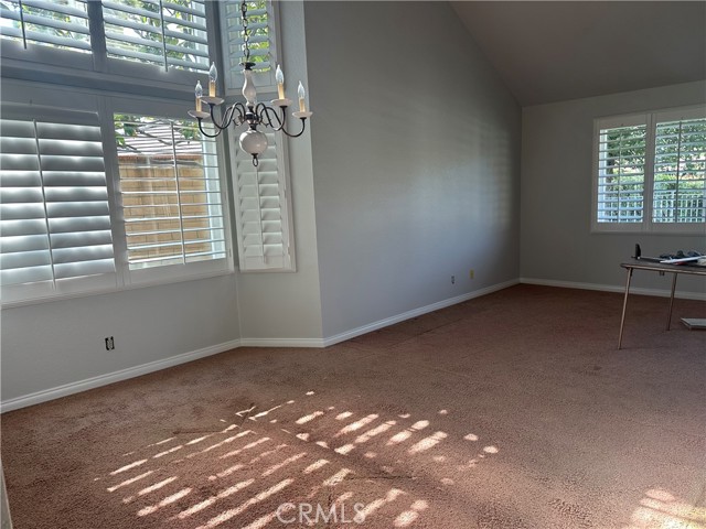 Detail Gallery Image 14 of 39 For 9545 Alta Loma Dr, Rancho Cucamonga,  CA 91737 - 5 Beds | 2/1 Baths
