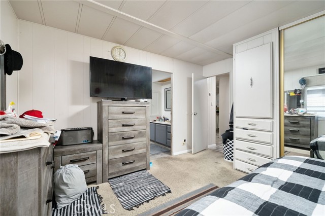 1512 E 5th Street, Ontario CA: https://media.crmls.org/medias/49f17bb3-e5a9-4ac8-bf6b-d48800631bf2.jpg