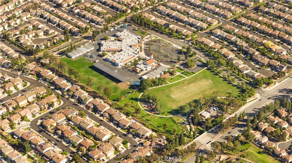 MLS #OC25275934 image #37