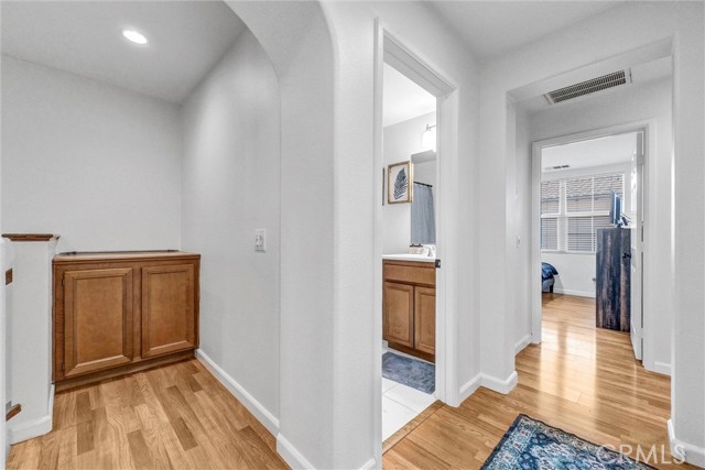 Image 13 of 50 For 4440 Owens Street 104