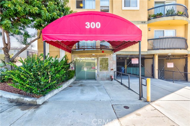 Detail Gallery Image 3 of 17 For 300 S Westmoreland Ave #105,  Los Angeles,  CA 90020 - 1 Beds | 1 Baths