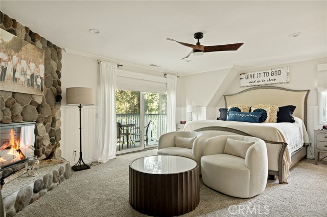 157 Brentwood Drive, Lake Arrowhead CA: https://media.crmls.org/medias/49f2981a-72c8-4a98-bd12-149f8e4f64c7.jpg