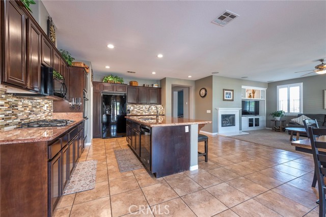 Detail Gallery Image 19 of 59 For 17396 Timberview Dr, Riverside,  CA 92504 - 4 Beds | 3/1 Baths