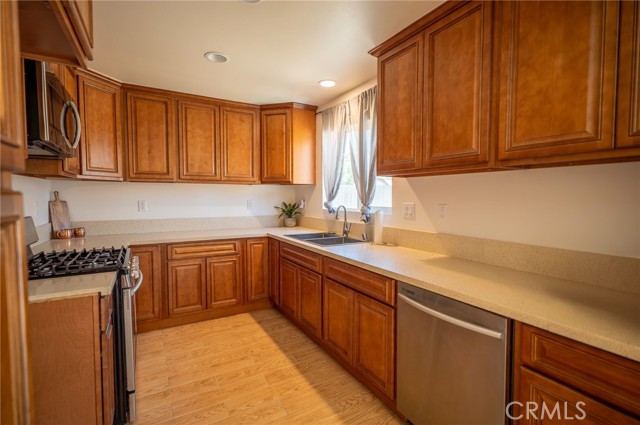 Detail Gallery Image 2 of 26 For 15235 Hartsville St, La Puente,  CA 91744 - 4 Beds | 1/1 Baths