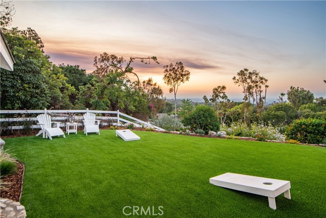 16 Roadrunner Road, Rolling Hills CA: https://media.crmls.org/medias/49f49e75-aea5-4234-8c90-c861fc0b1cd0.jpg