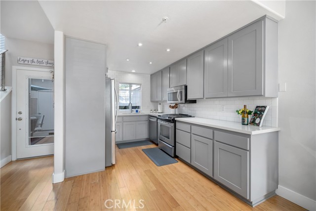 Detail Gallery Image 3 of 28 For 1283 Manzanita Way, San Luis Obispo,  CA 93401 - 2 Beds | 2/1 Baths