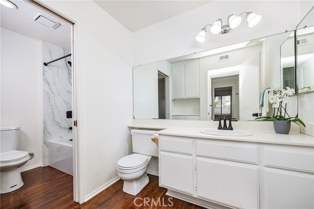 25644 Mont Pointe, Lake Forest CA: https://media.crmls.org/medias/49f56daa-747e-4aa7-8f82-e5f4c419435d.jpg