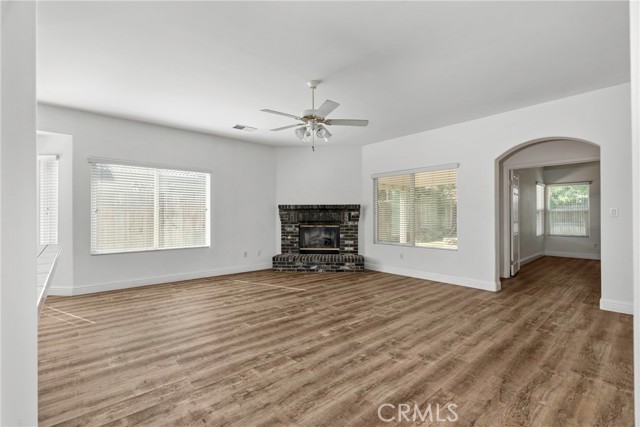 Detail Gallery Image 12 of 52 For 6607 Radio Flyer, Bakersfield,  CA 93312 - 3 Beds | 2 Baths