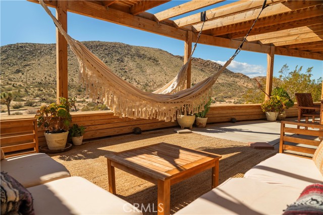 Detail Gallery Image 19 of 74 For 5517 Bartlett Mountain Rd, Joshua Tree,  CA 92252 - 2 Beds | 2 Baths