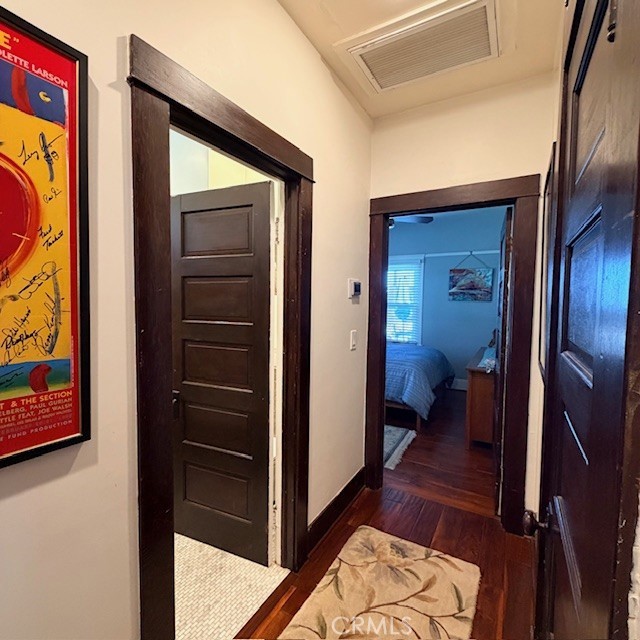 Detail Gallery Image 12 of 28 For 100 S Prospect, Redondo Beach,  CA 90277 - 3 Beds | 2 Baths